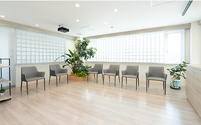 東京大森の歯医者・矯正歯科「大森沢田通り歯科・予防クリニック」｜予防棟待合